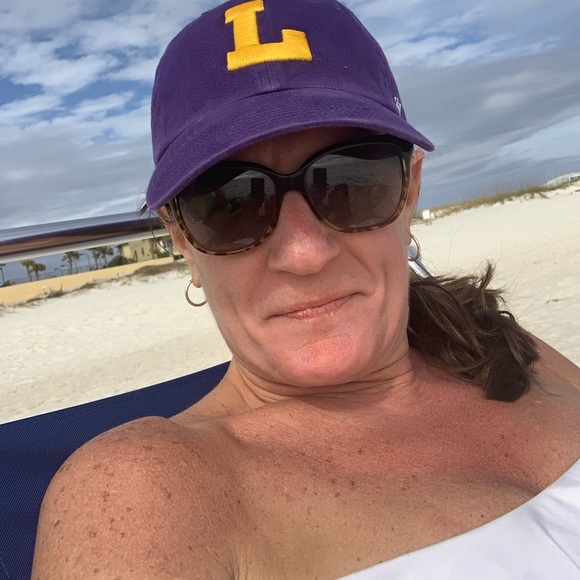 Meet your Posher, Monique - Picture 1 of 1